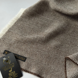 秘魯頂級皇家羊駝毛Royal Alpaca寬版圍巾-摩卡慕斯人字紋BF08