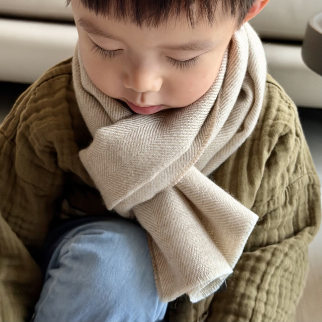 秘魯頂級皇家羊駝毛Royal Alpaca短版圍巾-淺焙燕麥人字紋BF12