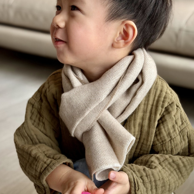 秘魯頂級皇家羊駝毛Royal Alpaca短版圍巾-淺焙燕麥人字紋BF12