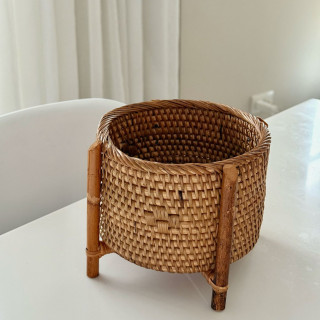 印尼手工藤編圓形接木高腳籃
