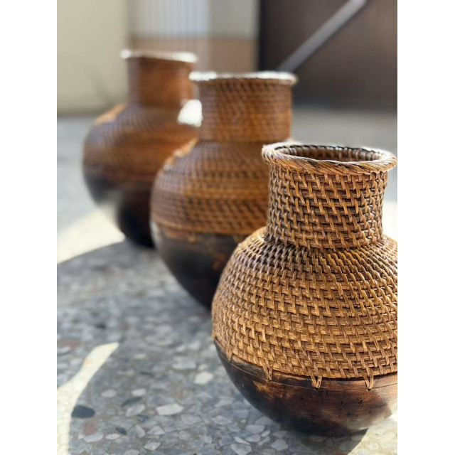 印尼手工藤編拼接木頭花瓶-深棕色 (VA03)